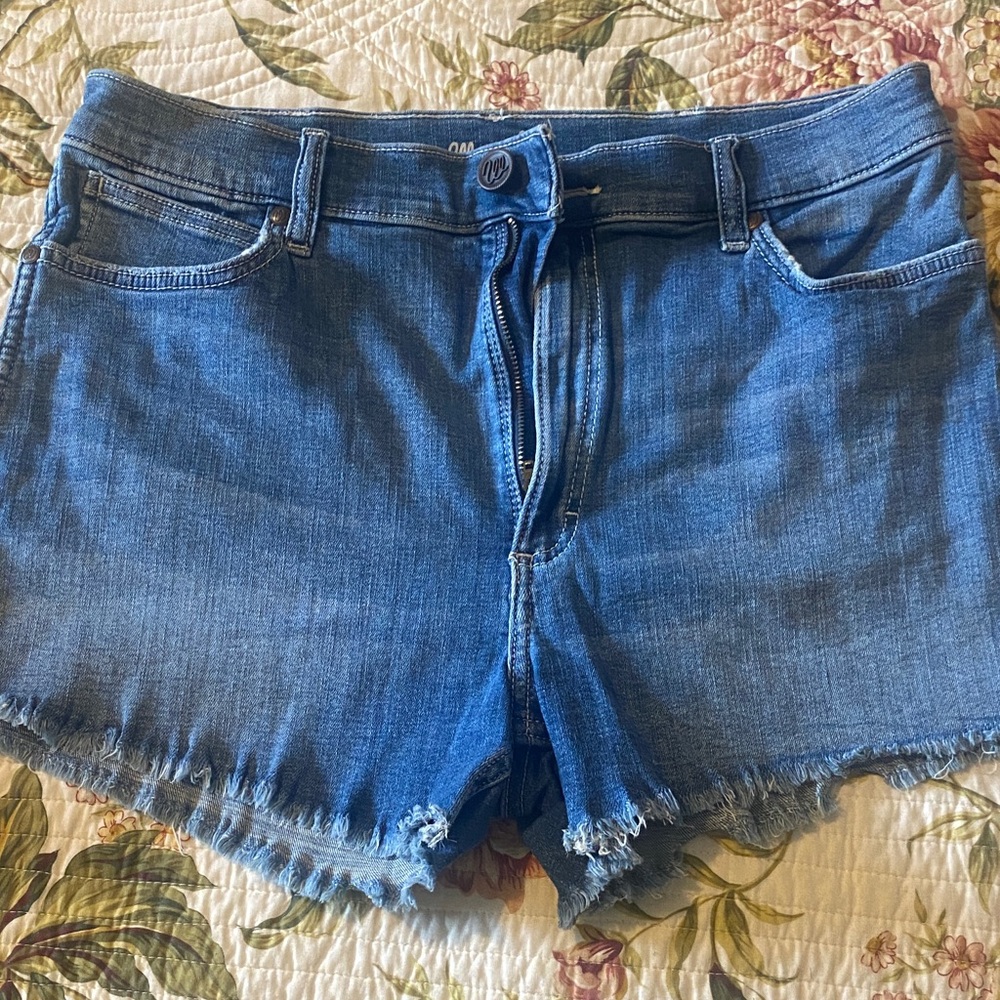 Wrangler Frayed Hem Jean Shorts